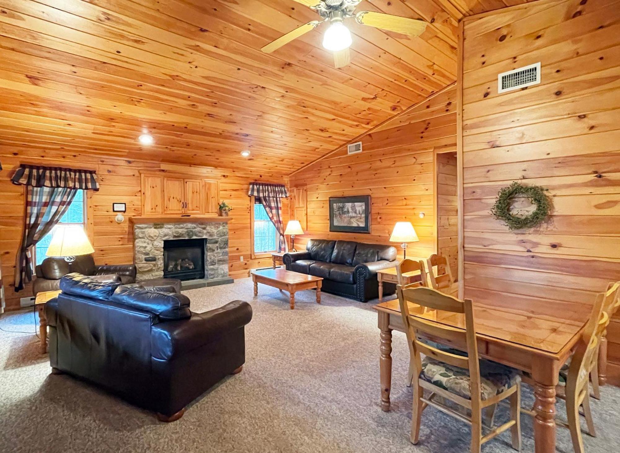 Mountain Springs Lodge *