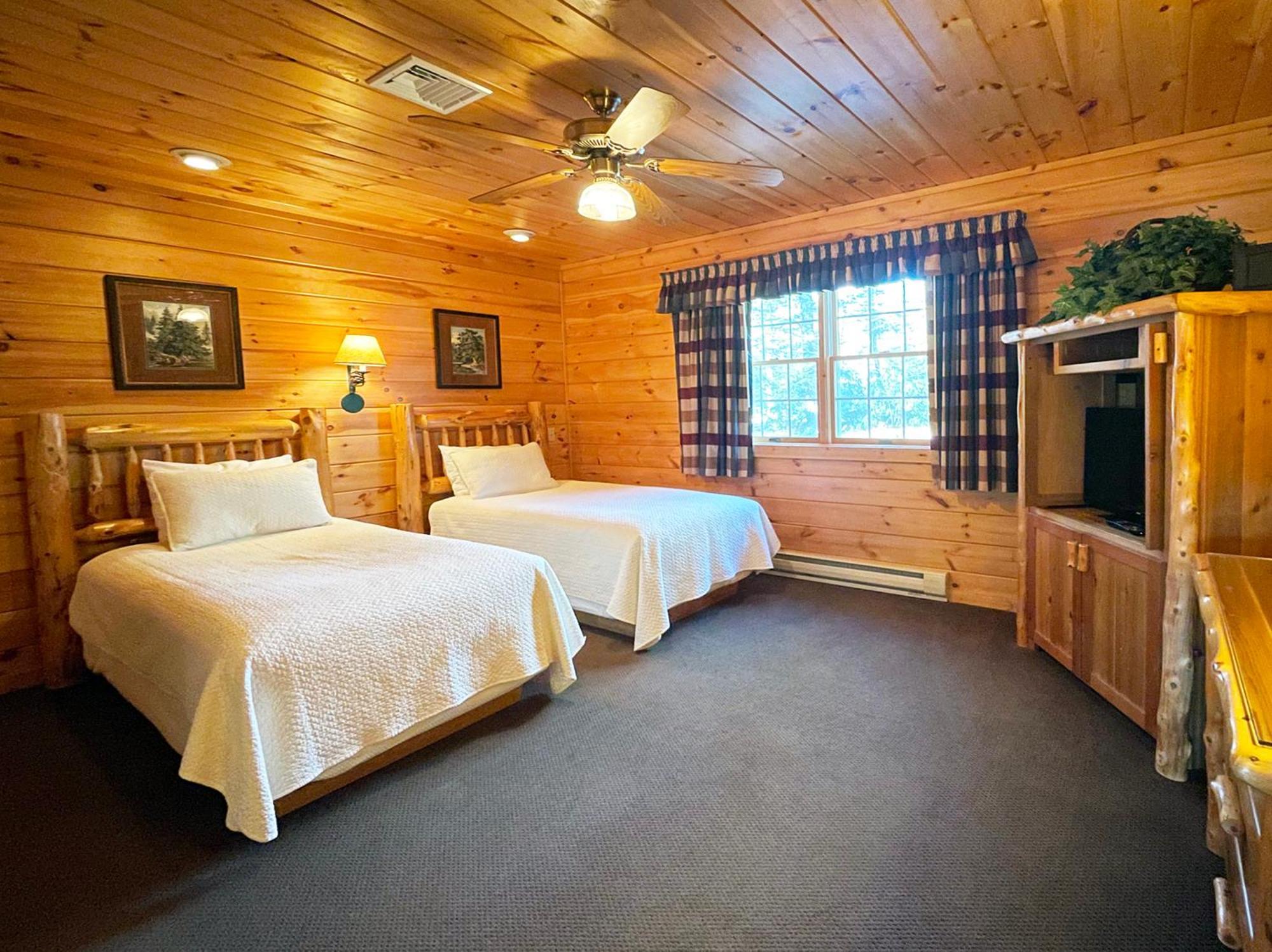 Mountain Springs Lodge *