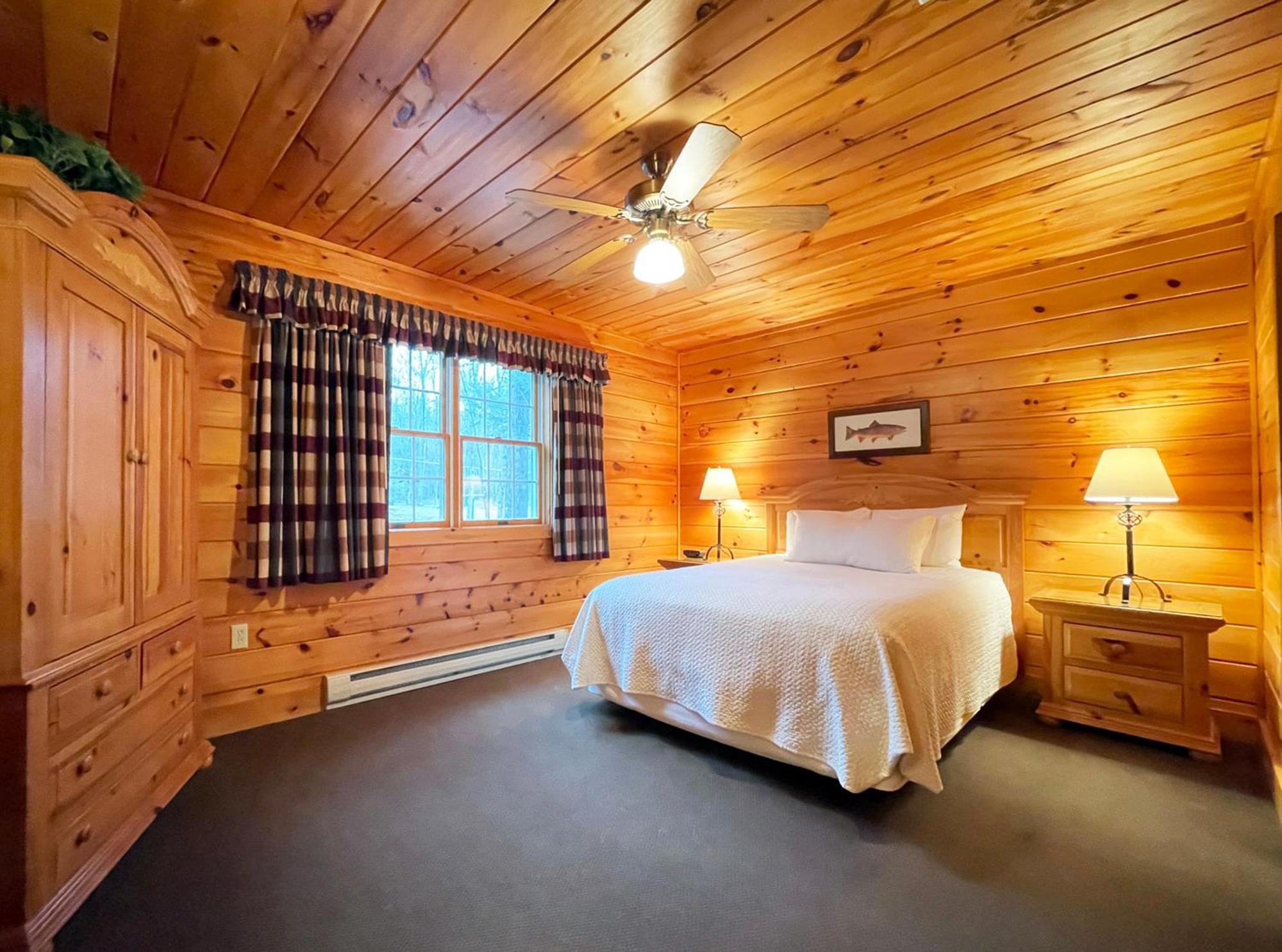 Mountain Springs Lodge *